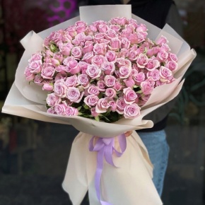 Букет из 25 лиловых кустовых роз (60 см) в Видном