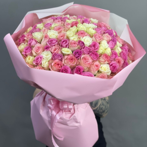 Букет из 151 кенийской розы микс (40 см) в Видном
