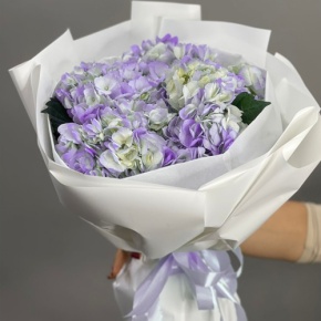 Букет из 5 фиолетовых гортензий в Видном