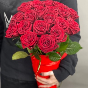 21 красная роза в конусе (50 см) в Видном