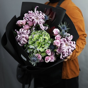 Букет "Бессоница" из хризантем Виена, сафари, кустовых роз, Голландской гортензии и эрингиума в Видном