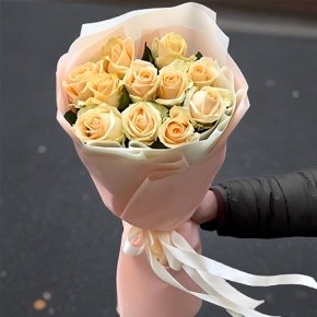 Букет из 11 роз Пич Аваланж (60 см) в Видном