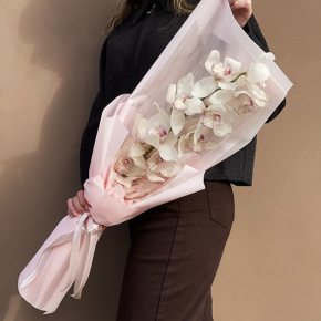 Букет из белой орхидеи в Видном