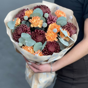 Букет "Персиковый раф" из хризантем Бигоуди, краспедии и диантусов в Видном