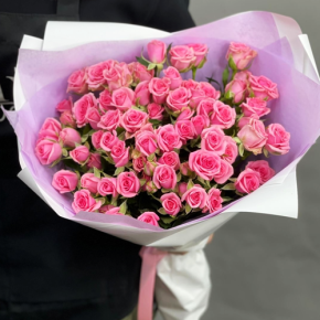 Букет "Рассвет принцессы" из 15 кустовых роз (50 см) в Видном
