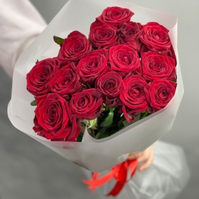 Букетик из 15 красных роз (60 см) в Видном