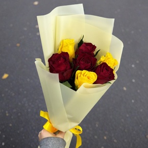 Букет из 7 Кенийских роз (40 см) в Видном