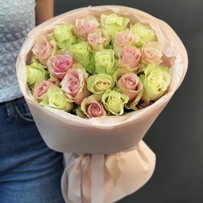 Букет из 21 нежной розы (40 см) в Видном