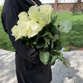 Букет из 9 белых роз (70 см) в Видном