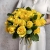 Букет из 25 лимонных роз с рускусом (40 см) в Видном